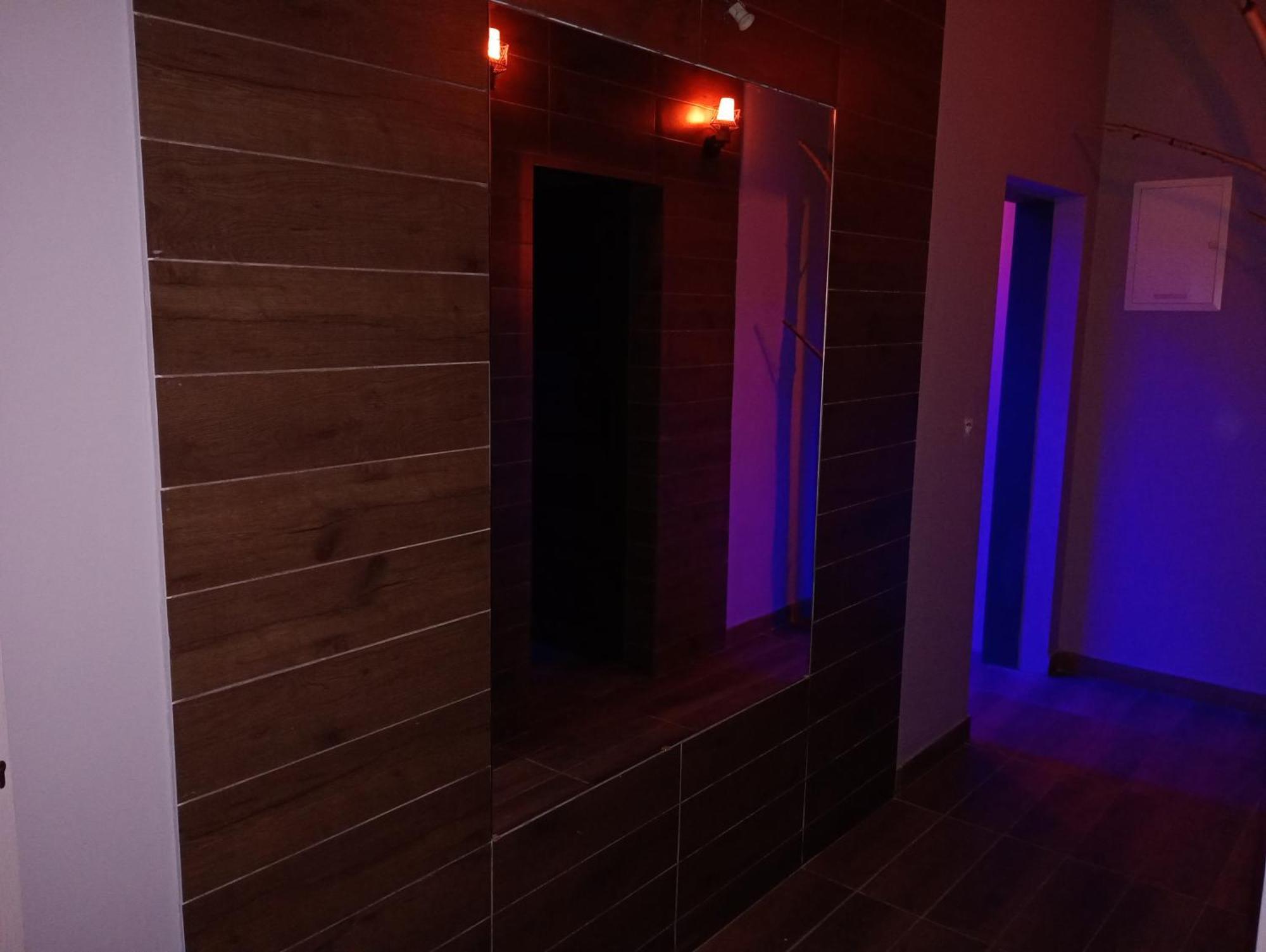 Good Night Noclegi & Strefa Z Sauna I Jacuzzi Ogolnodostepna Lub Na Wylacznosc Czechowice-Dziedzice Exterior foto