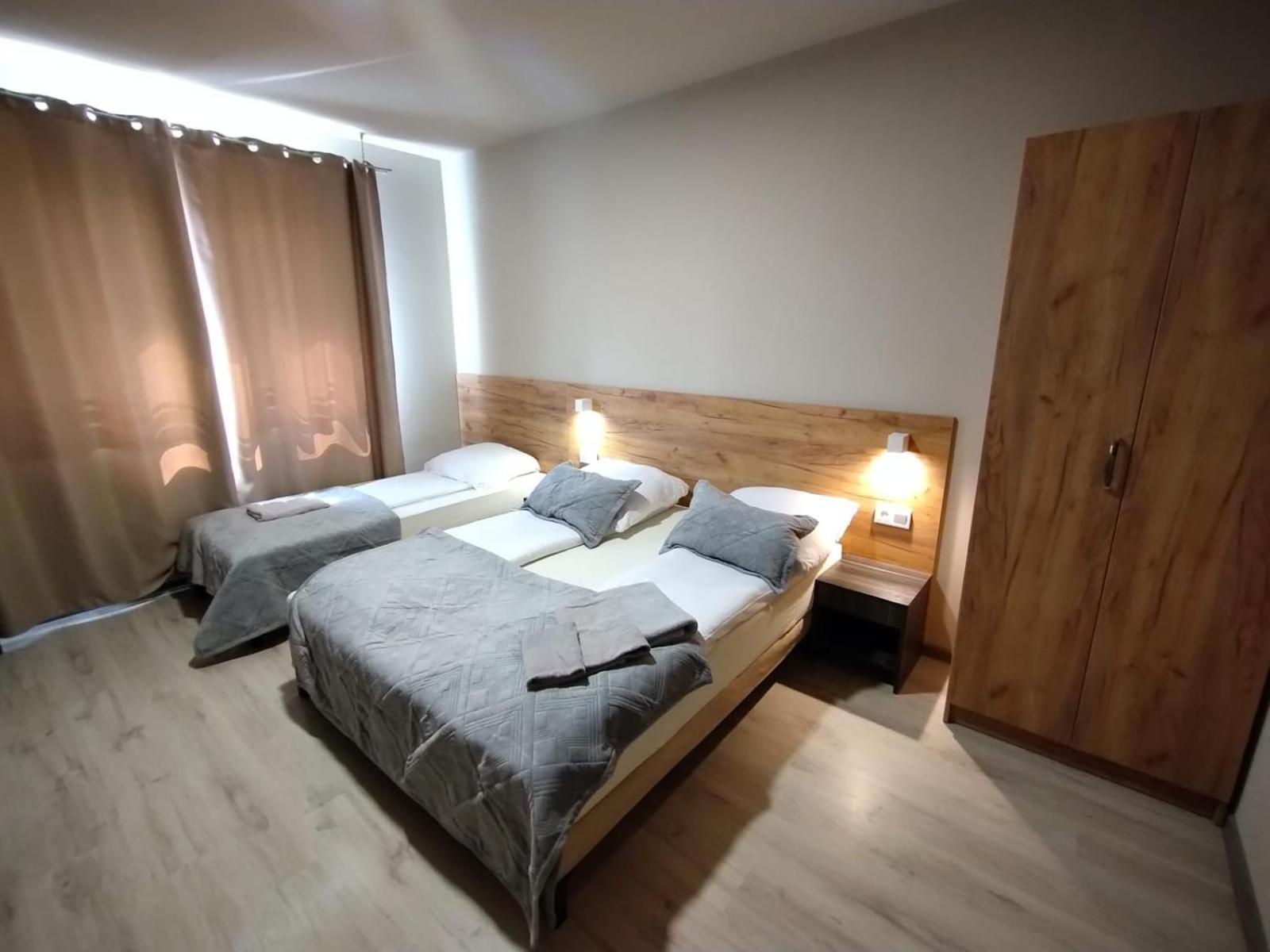Good Night Noclegi & Strefa Z Sauna I Jacuzzi Ogolnodostepna Lub Na Wylacznosc Czechowice-Dziedzice Exterior foto
